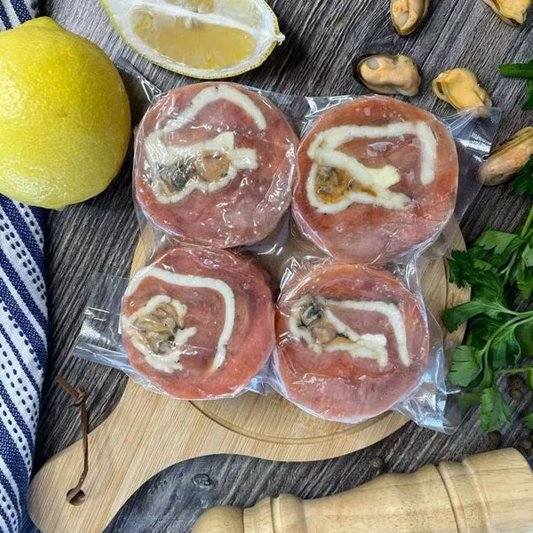 Фото Рулет кета с мидиями и сыром моцарелла