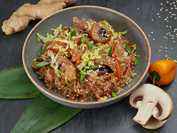 Фото Рис со свининой, классический соус